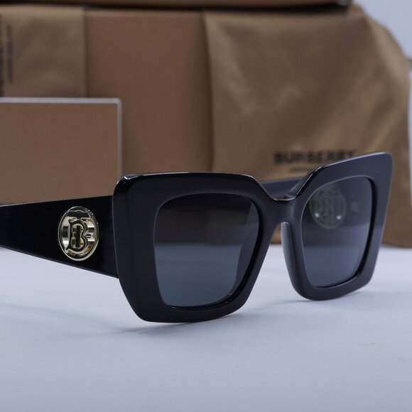 Burberry Daisy BE4344 300187 Cat Eye Sunglasses - Black/Grey main image 8